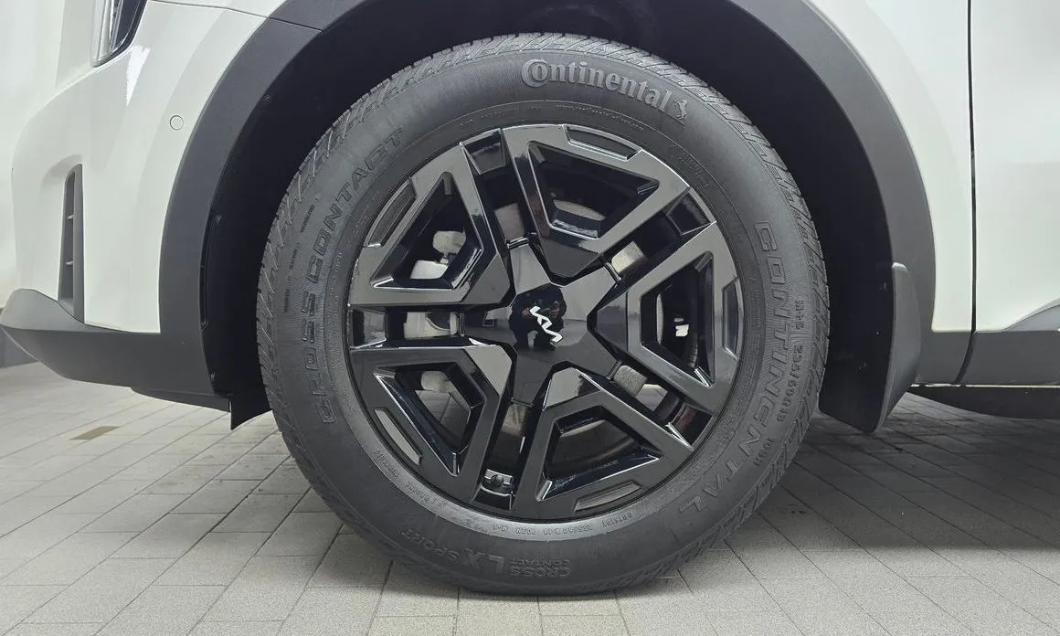 Kia Sorento — фото 9