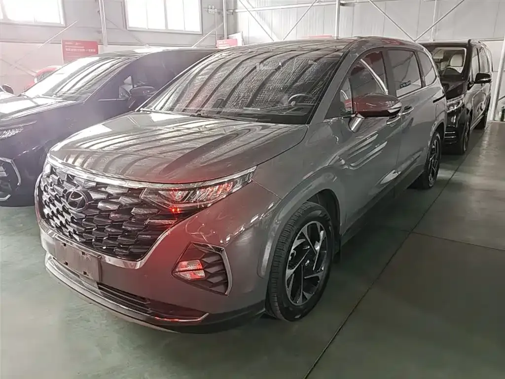 Hyundai Custo — фото 1