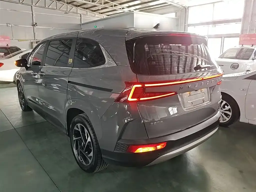 Hyundai Custo — фото 7