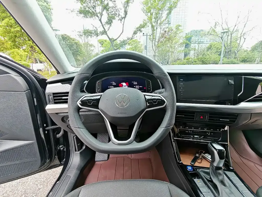 Volkswagen Passat 2024 из CN, фото 5