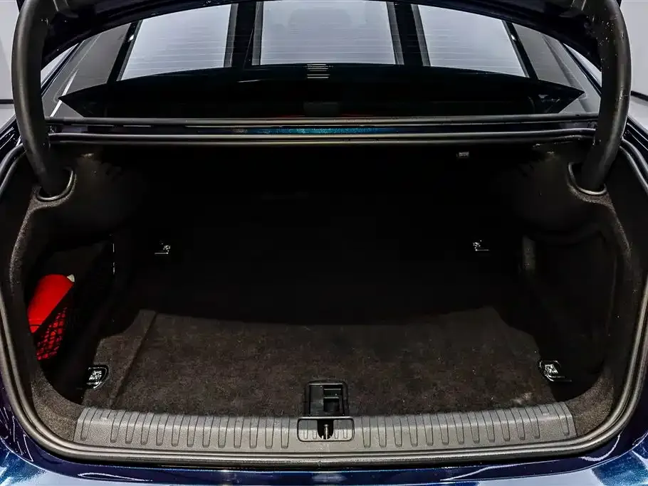 Audi A7L 2024 из CN, фото 6