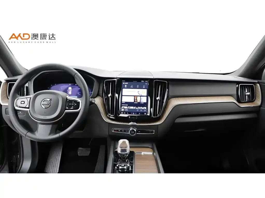 Volvo XC60 PHEV 2023 из CN, фото 6