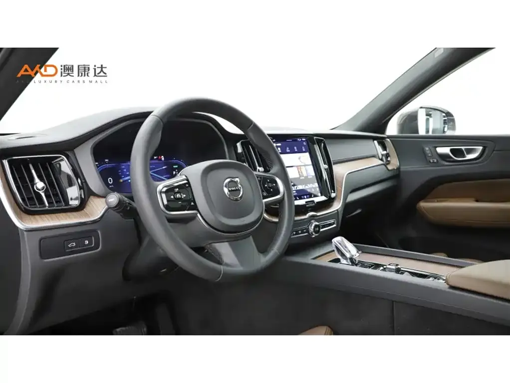 Volvo XC60 PHEV 2023 из CN, фото 9