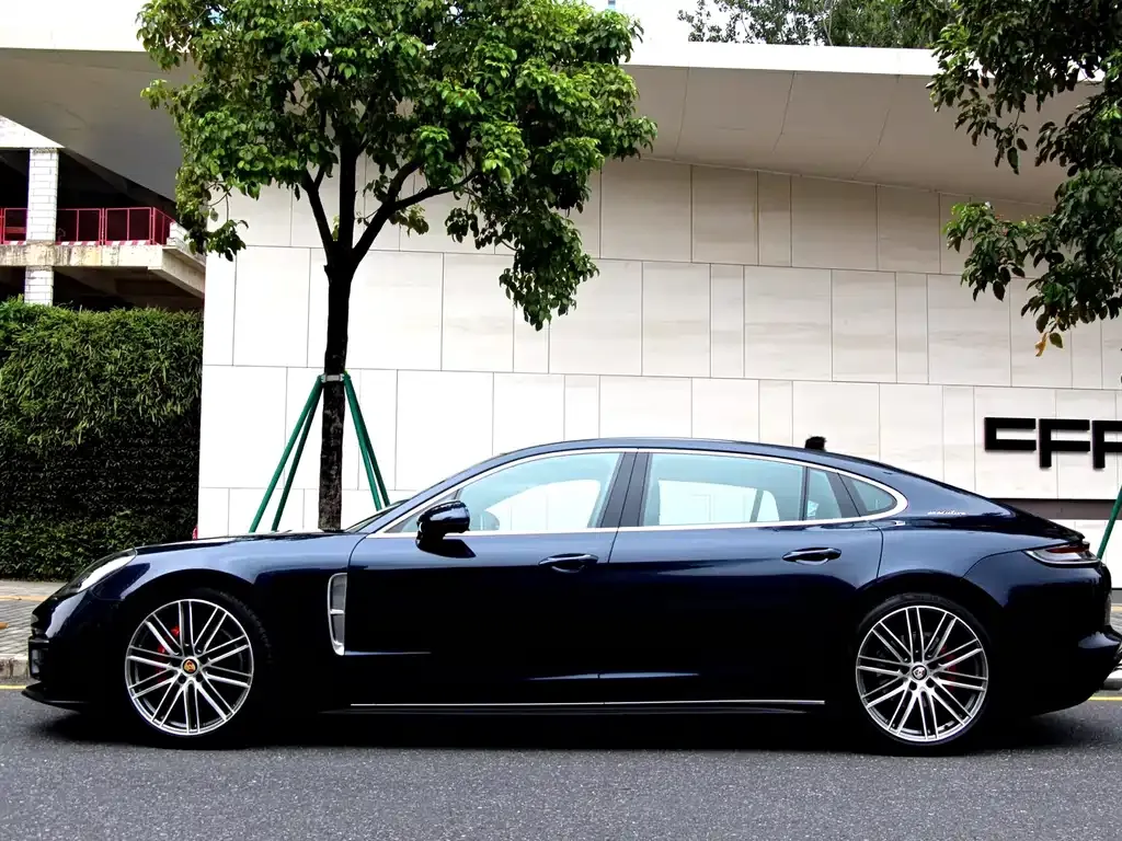 Porsche Panamera — фото 9