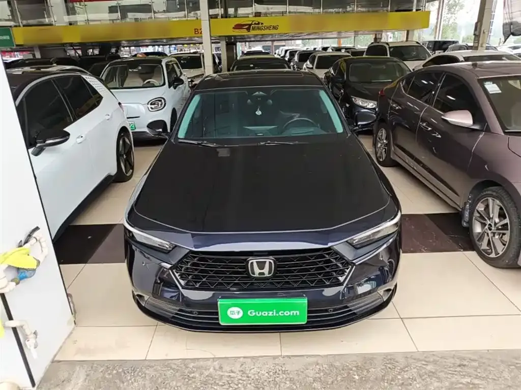 Honda Accord — фото 9