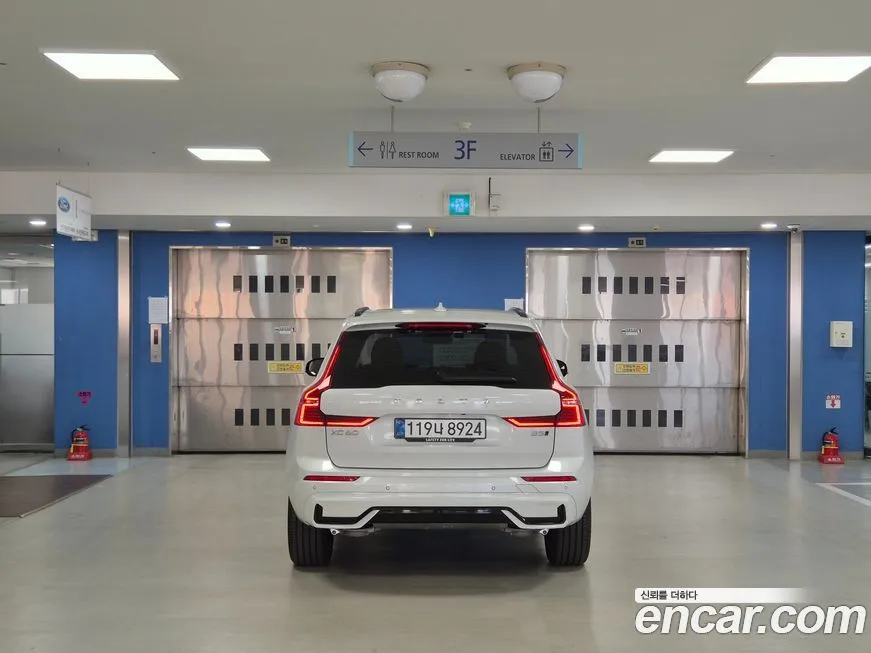 Volvo XC60 2026 из KR, фото 3