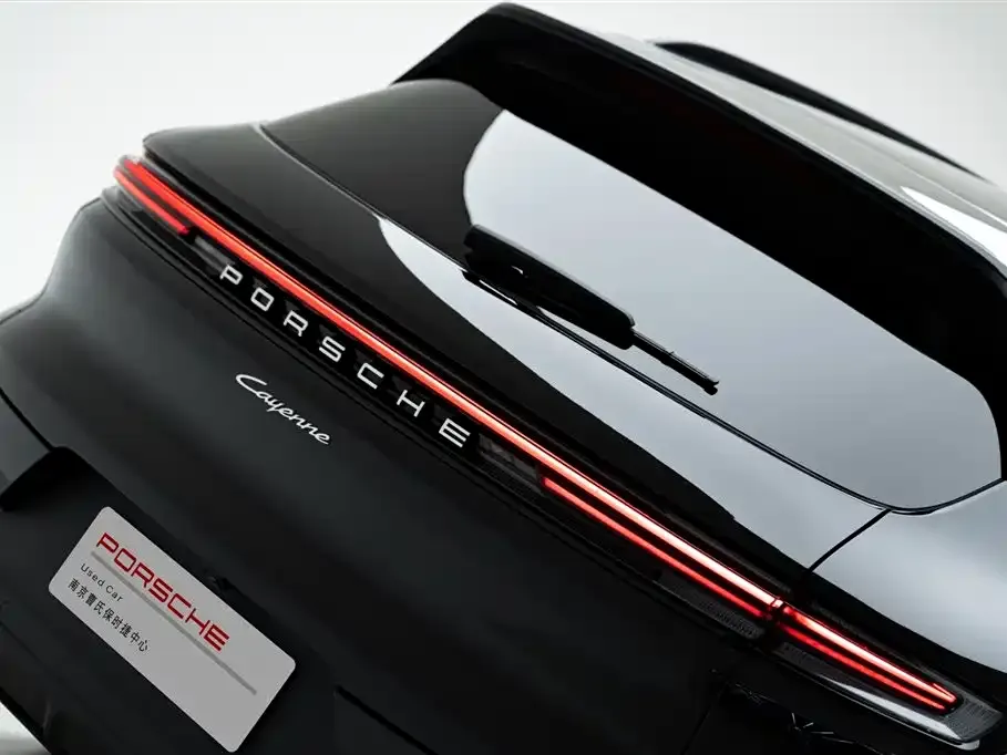 Porsche Cayenne — фото 9