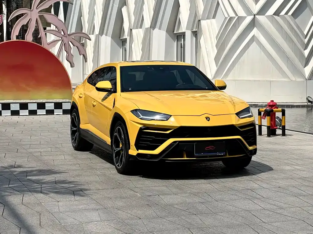 Lamborghini Urus — фото 6