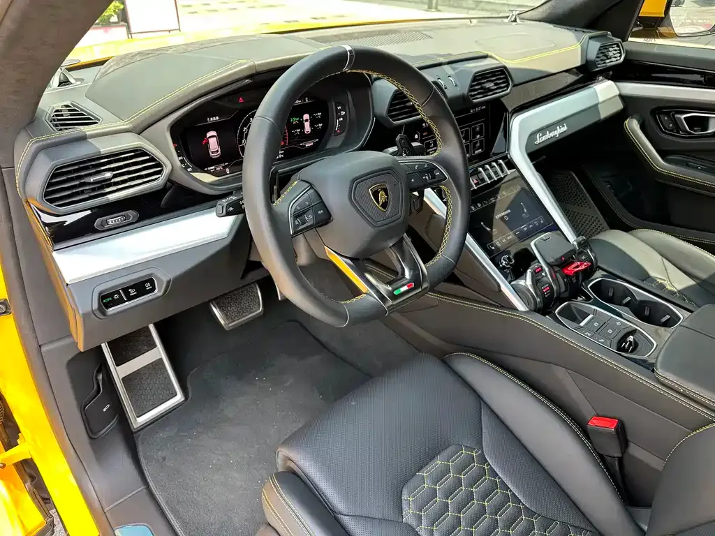 Lamborghini Urus — фото 4