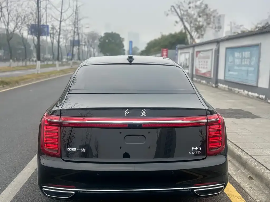 Hongqi H9 — фото 2