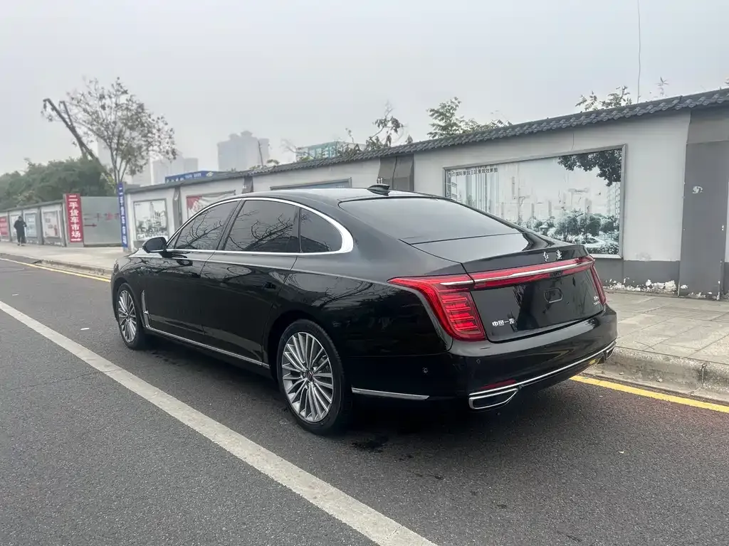 Hongqi H9 — фото 3