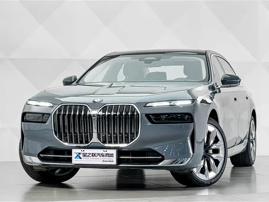 BMW 7 Series — фото 5