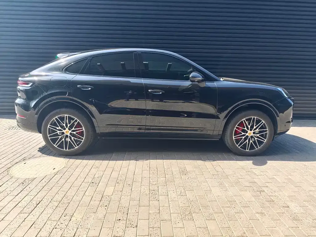 Porsche Cayenne — фото 2