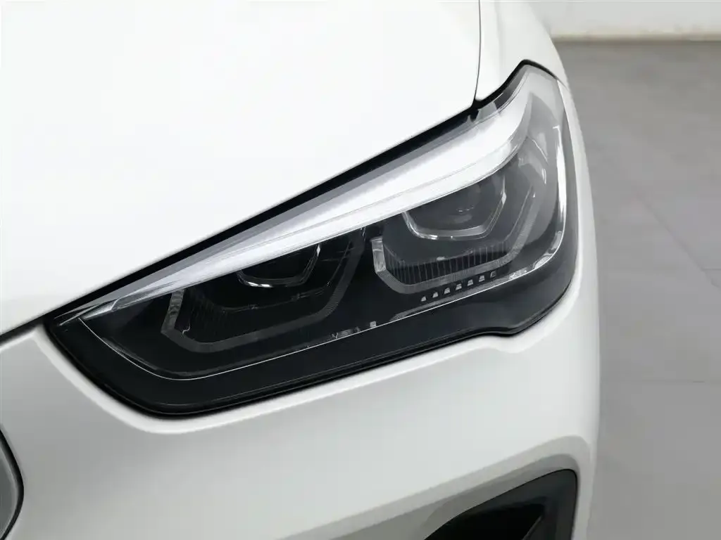 BMW X1 2021 из CN, фото 3