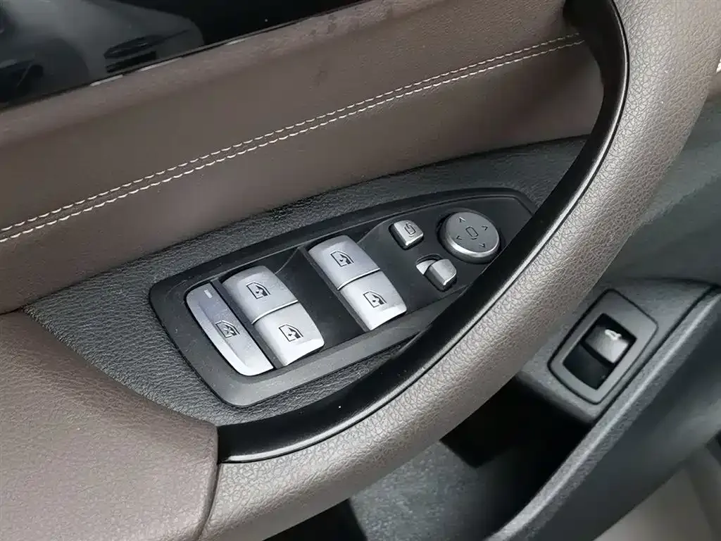 BMW X1 2021 из CN, фото 9