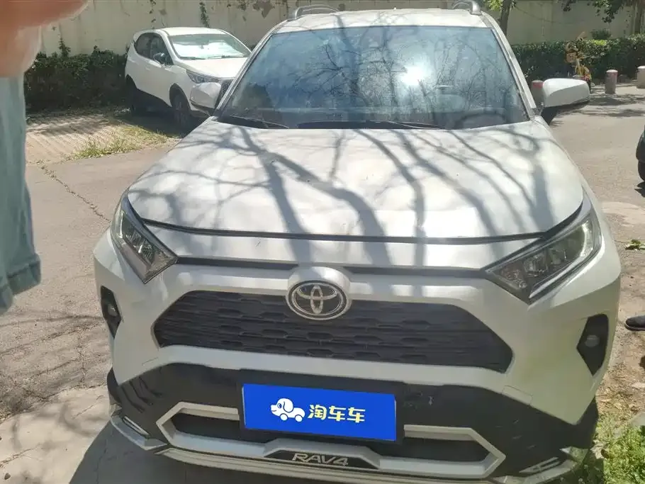 Toyota RAV4 2025 из CN, фото 8