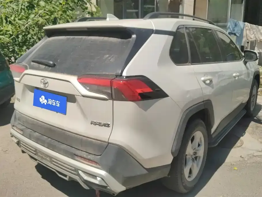 Toyota RAV4 2025 из CN, фото 4