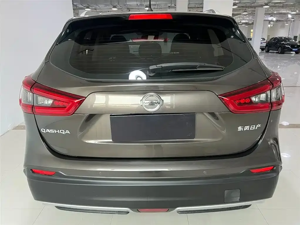 Nissan Qashqai — фото 4