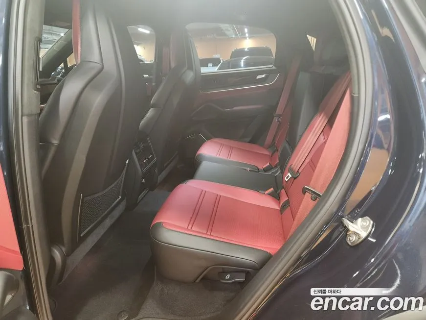 Porsche Cayenne 2025 из KR, фото 9