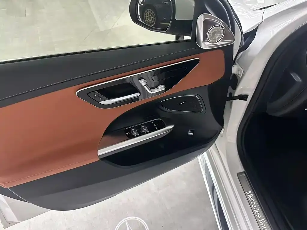 Mercedes-Benz C-Class 2024 из CN, фото 2