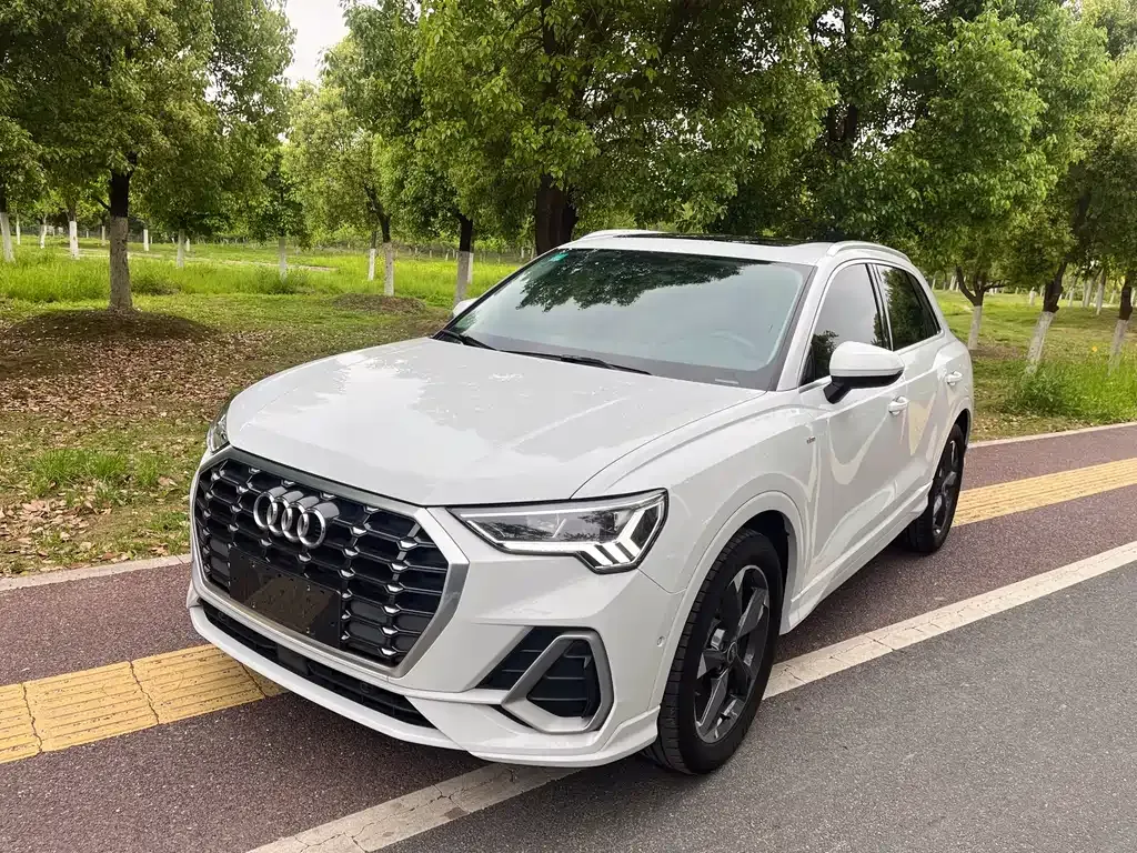 Audi Q3 2022 из CN, фото 1