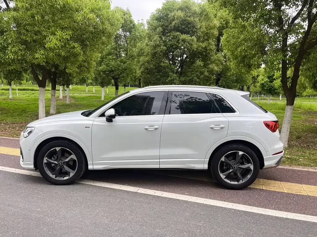 Audi Q3 2022 из CN, фото 4