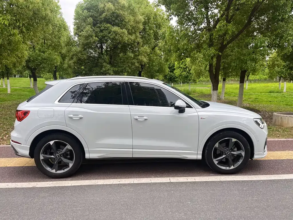 Audi Q3 2022 из CN, фото 9