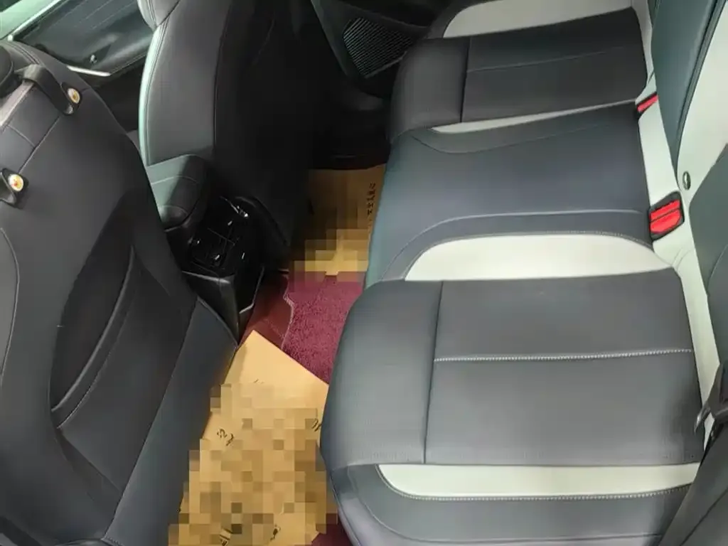 Geely Boyue L 2025 из CN, фото 3