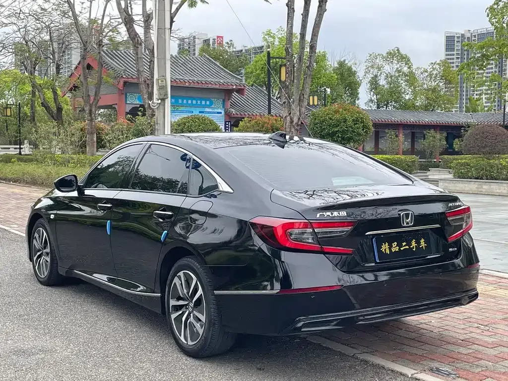 Honda Accord — фото 3