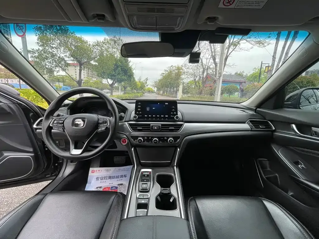 Honda Accord — фото 5