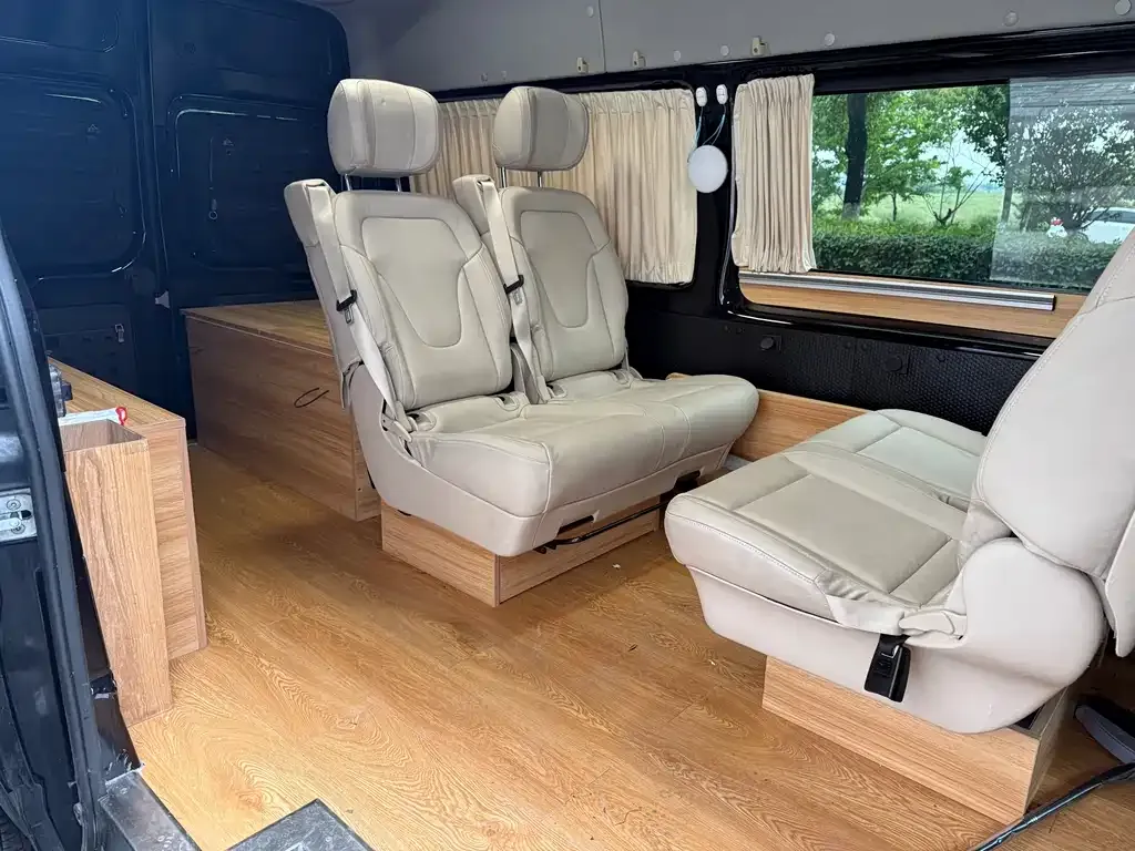 Ford Transit Custom 2023 из CN, фото 2