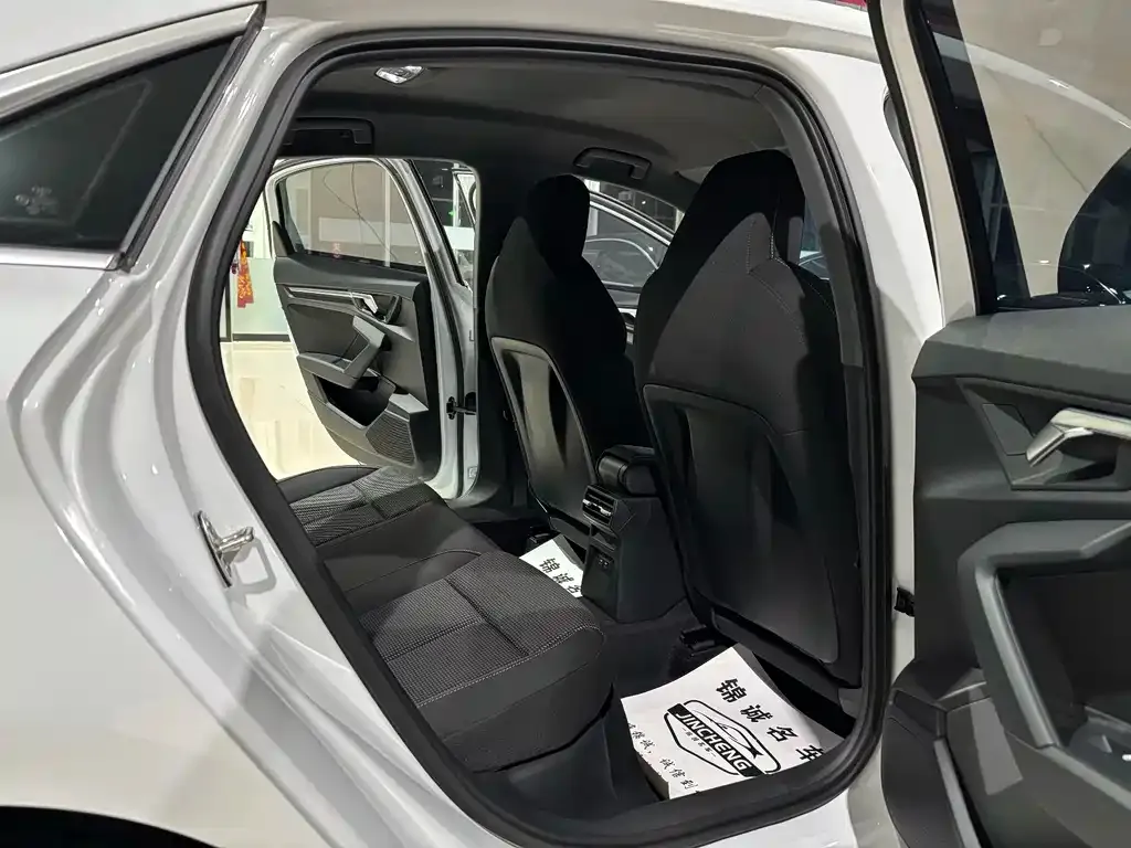 Audi A3 2022 из CN, фото 6