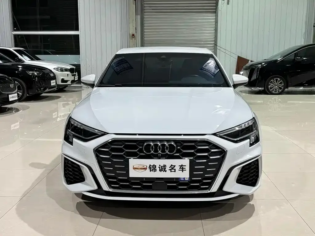 Audi A3 2022 из CN, фото 4