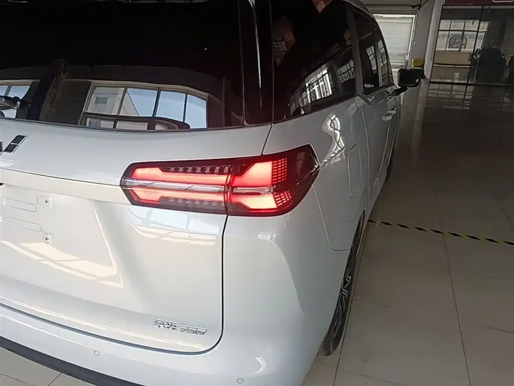 Wuling Starlight 730 New Energy 2025 из CN, фото 5