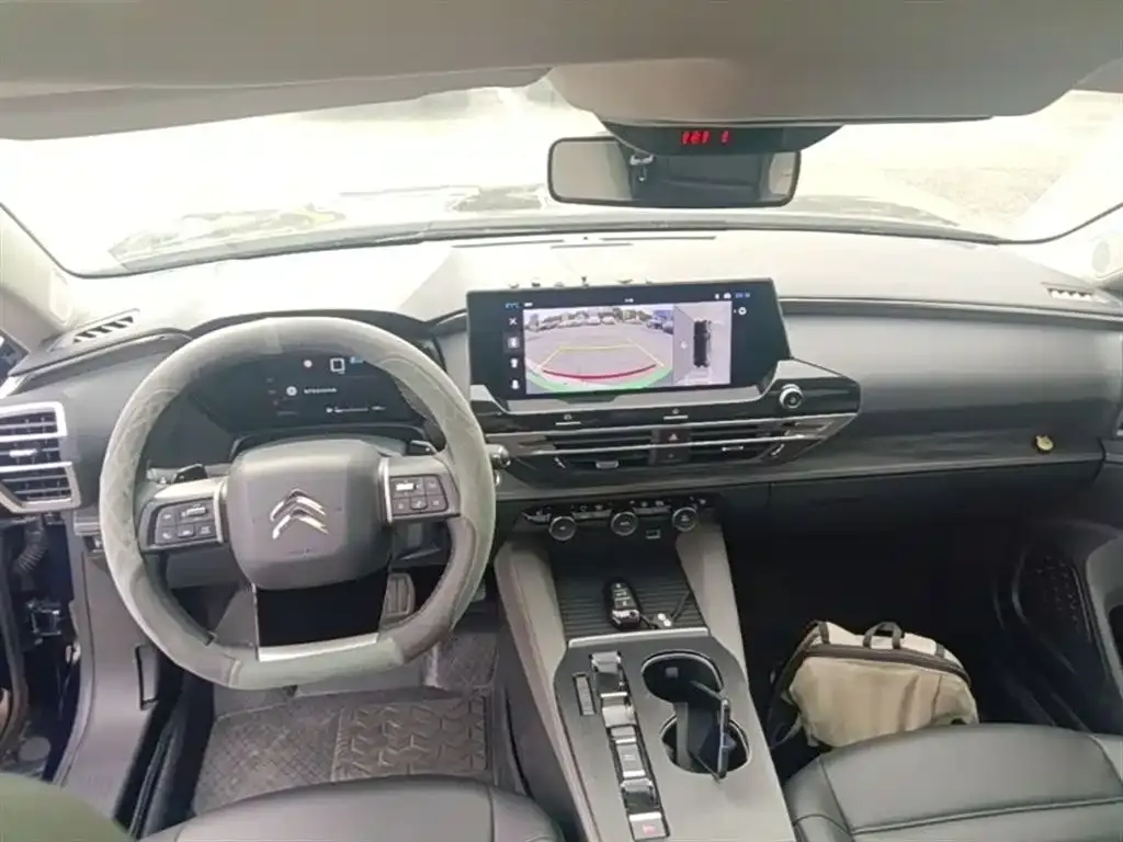 Citroen C5 X 2024 из CN, фото 3