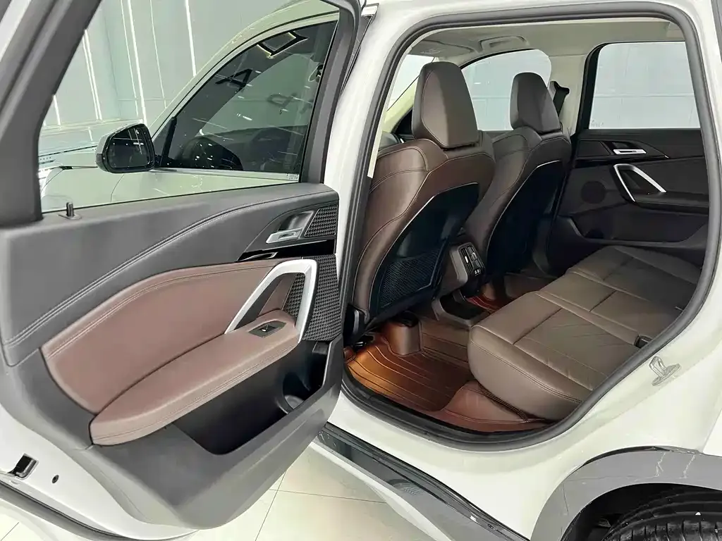 BMW X1 2023 из CN, фото 3