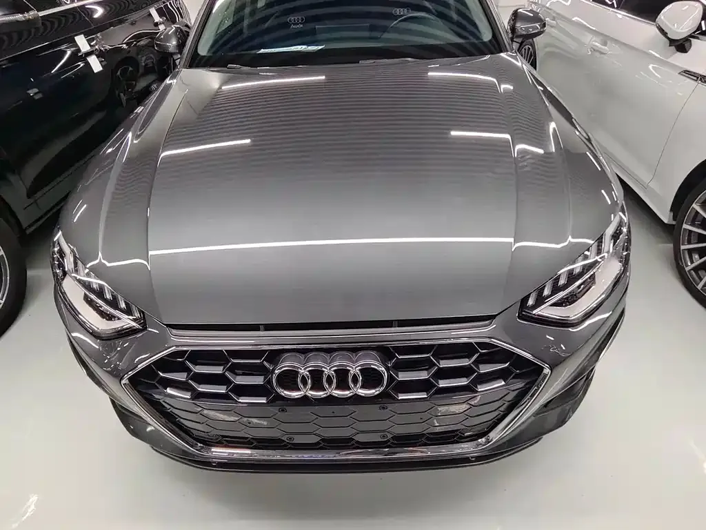 Audi A4L 2023 из CN, фото 6