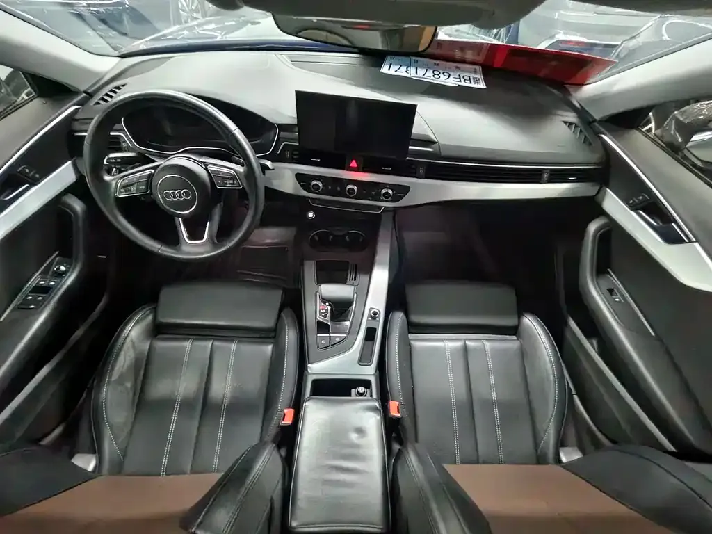 Audi A4L 2023 из CN, фото 4