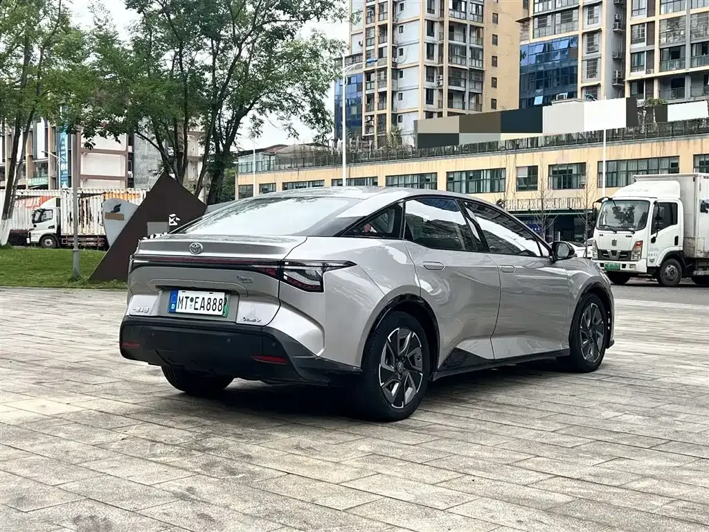 Toyota bZ3 2024 из CN, фото 8