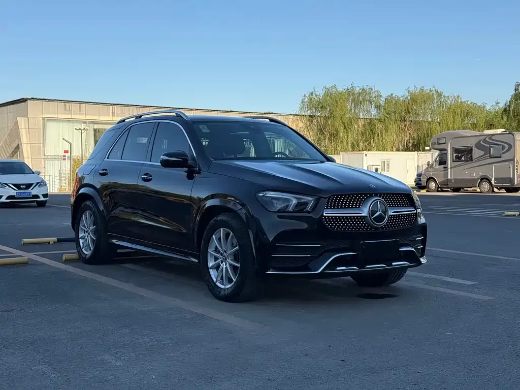 Mercedes-Benz GLE — фото 8