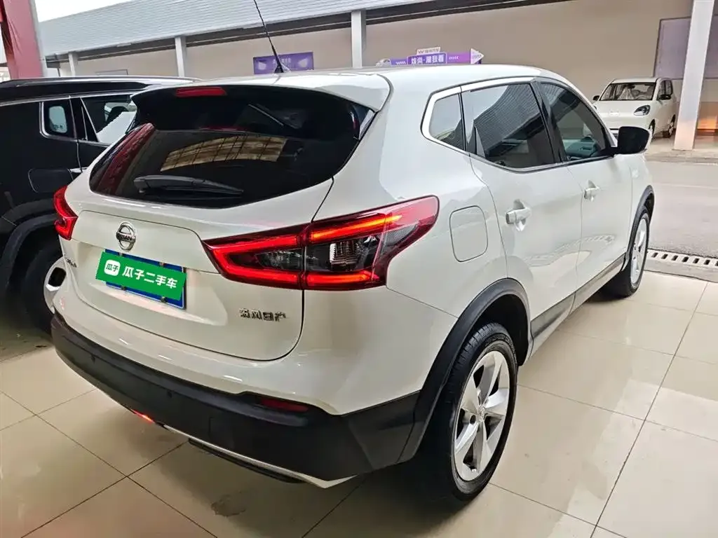 Nissan Qashqai — фото 4