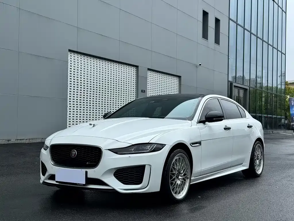 Jaguar XEL