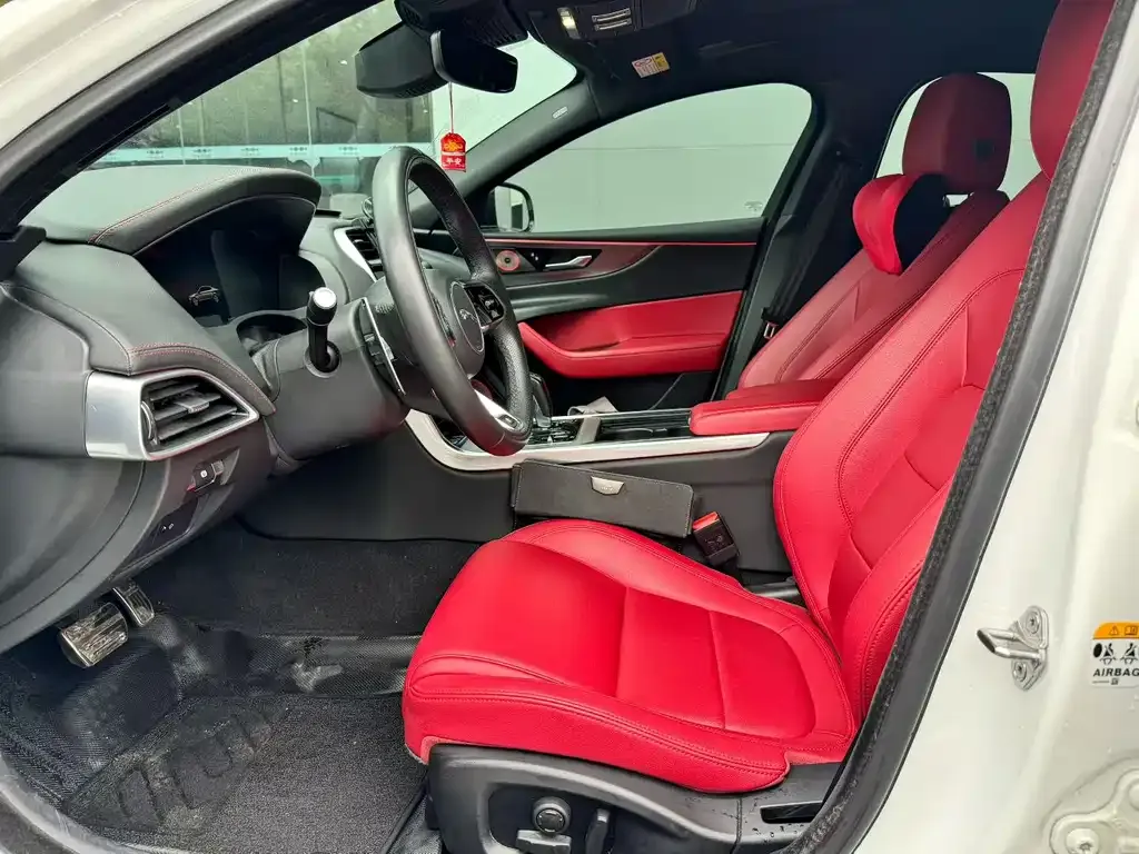 Jaguar XEL 2024 из CN, фото 4