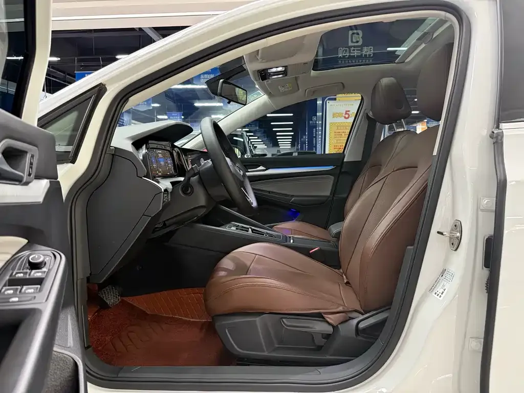 Volkswagen Golf 2022 из CN, фото 7