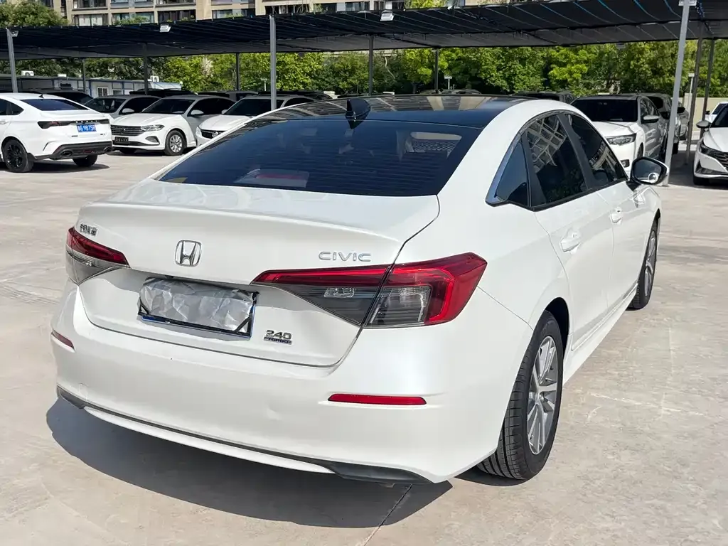 Honda Civic 2023 из CN, фото 10