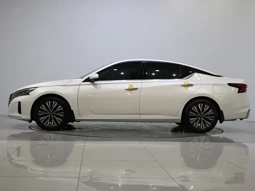 Nissan Teana — фото 3