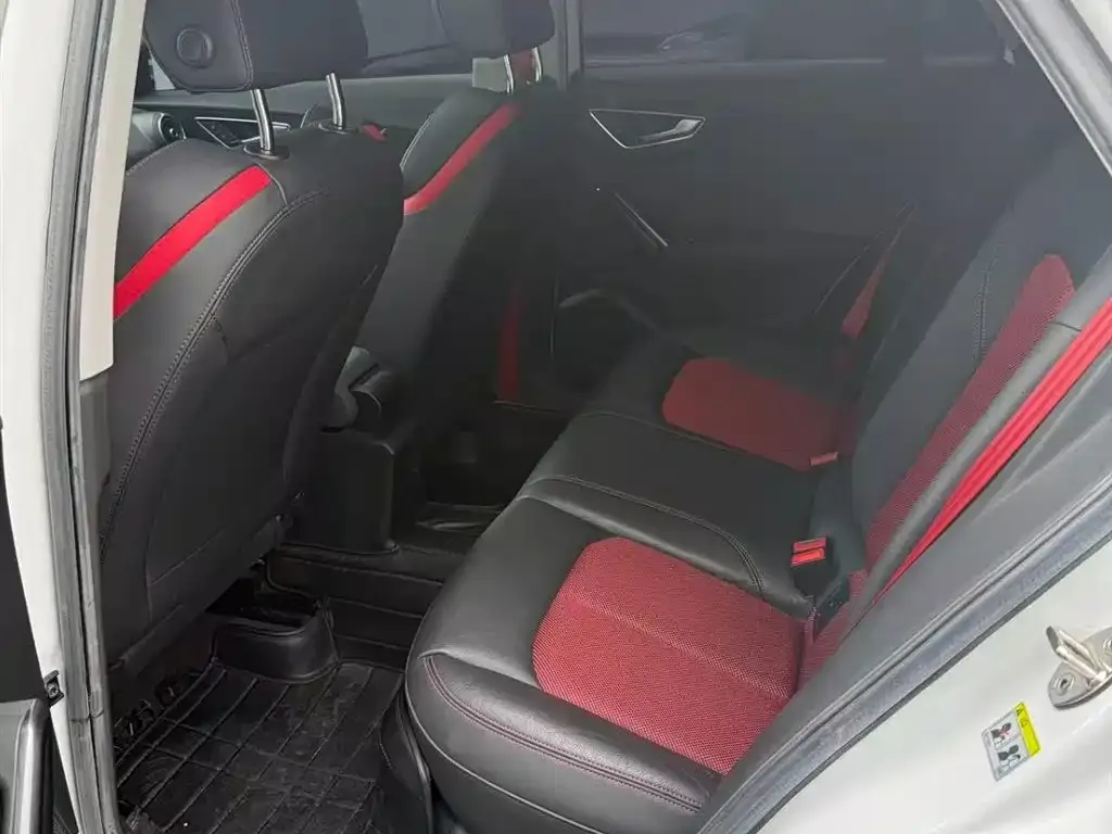 Audi Q2L 2021 из CN, фото 5