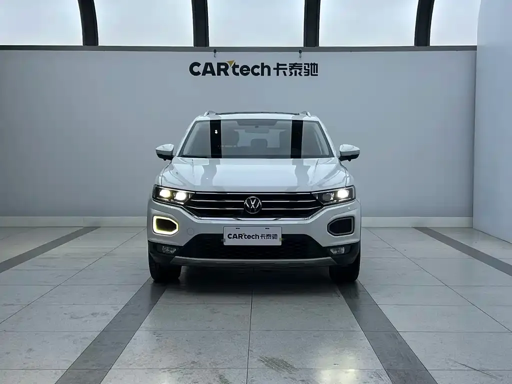 Volkswagen T-Roc — фото 2