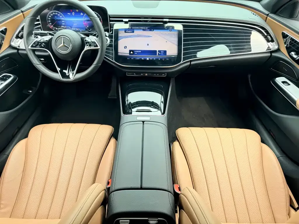 Mercedes-Benz E-Class — фото 10