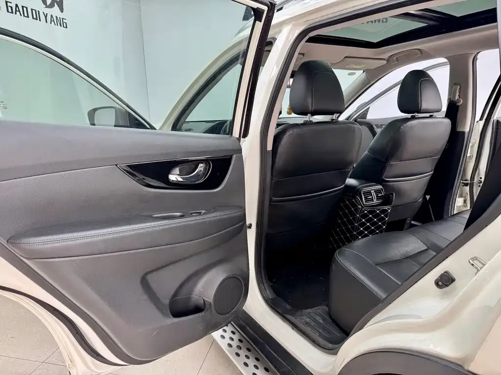Nissan X-Trail 2021 из CN, фото 3